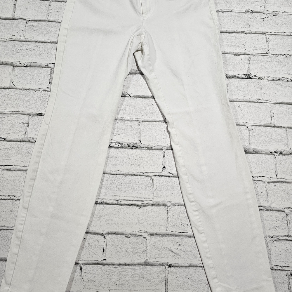 Lilly Pulitzer White Pants with Gold Button